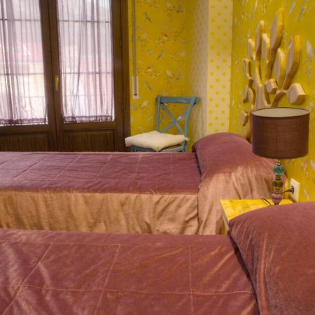 Apartamentos Rurales El Rapallo อลามา เด อรากอน ภายนอก รูปภาพ